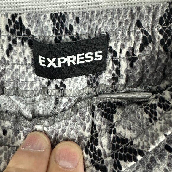 EXPRESS WOMEN'S HIGH RISE SNEAKSKIN PRINT CUFFED ANKLES JOGGER PANTS SIZE M - Picture 2 of 12